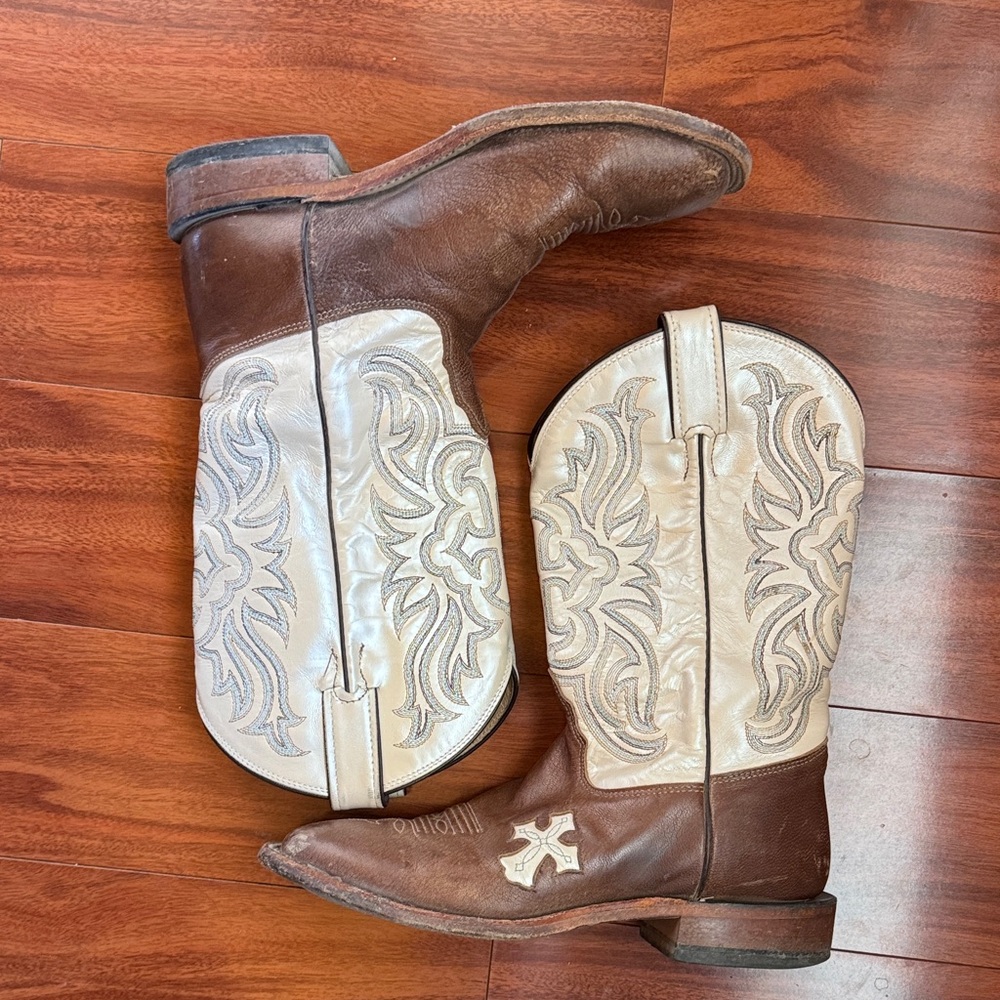Tony Lama Size 8.5 Women’s Western Boots With White Cross